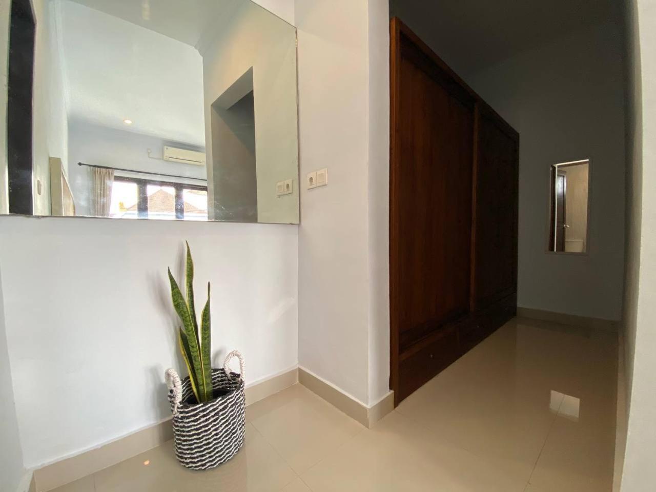Villa Mayu Dedaries Seminyak Kültér fotó