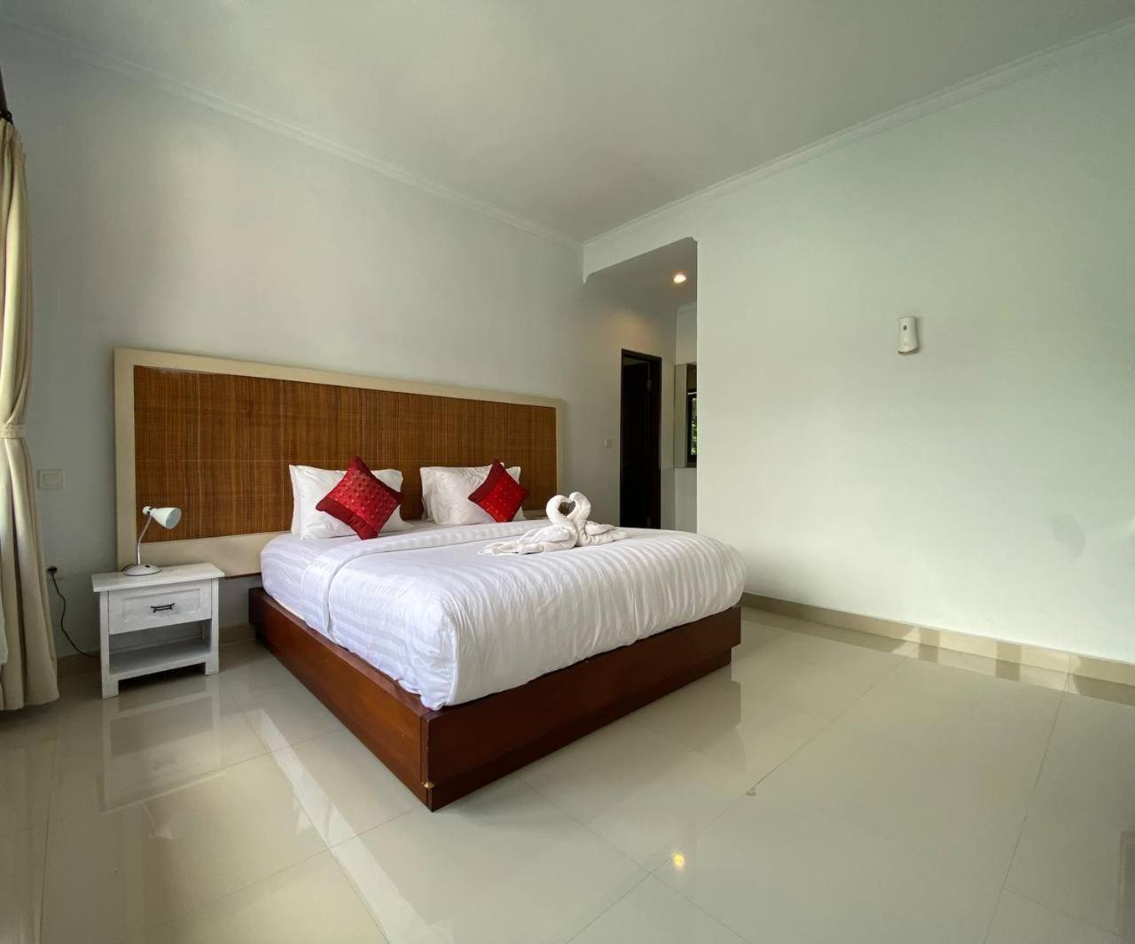 Villa Mayu Dedaries Seminyak Kültér fotó