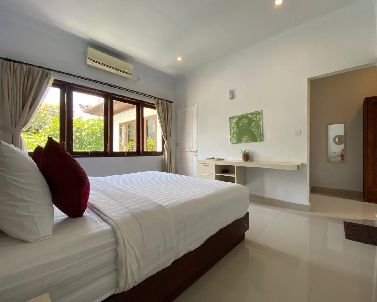 Villa Mayu Dedaries Seminyak Kültér fotó