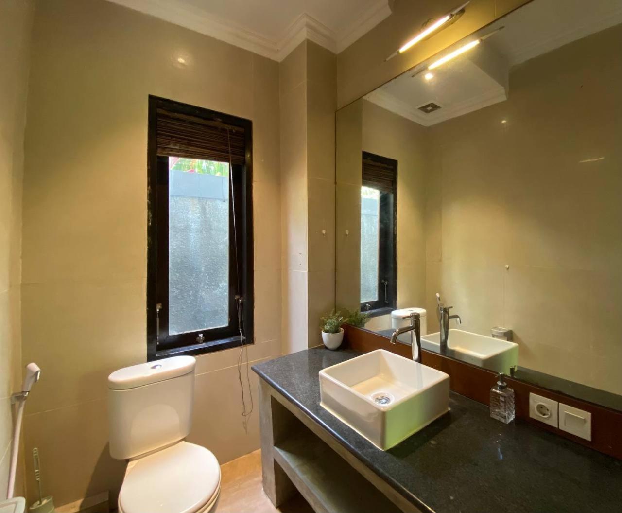 Villa Mayu Dedaries Seminyak Kültér fotó