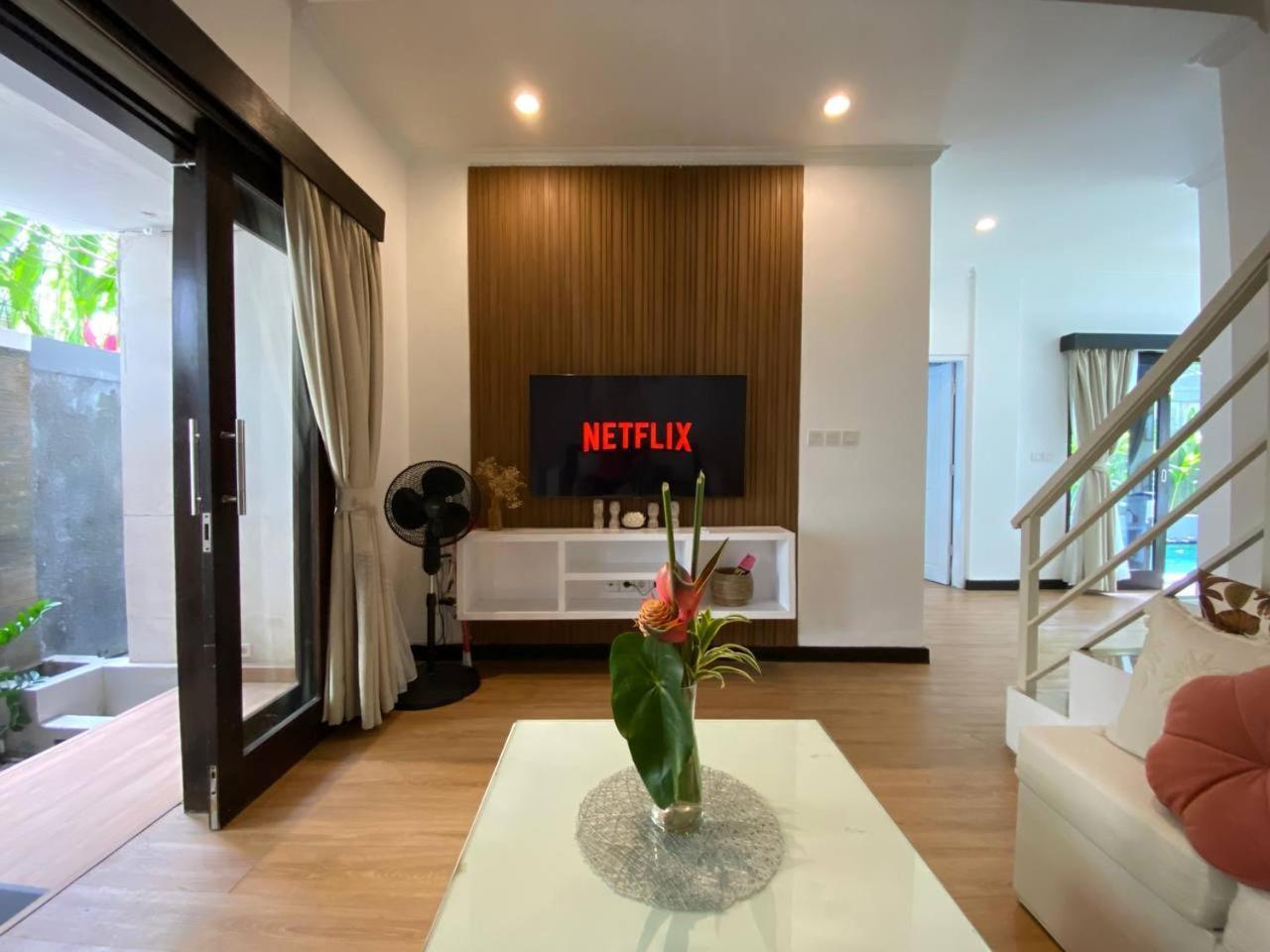 Villa Mayu Dedaries Seminyak Kültér fotó